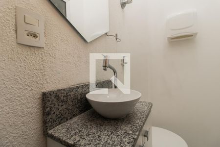 Lavabo de casa de condomínio para alugar com 3 quartos, 152m² em Cidade Patriarca, São Paulo