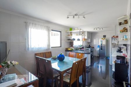 Casa à venda com 263m², 3 quartos e 6 vagasCozinha