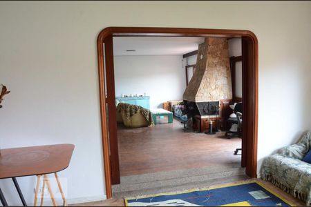 Casa à venda com 700m², 5 quartos e 4 vagasDetalhe Sala