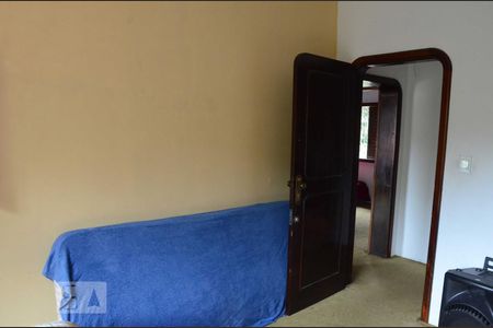 Casa à venda com 700m², 5 quartos e 4 vagasQuarto 3