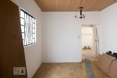 Casa para alugar com 100m², 2 quartos e 1 vagaSALA