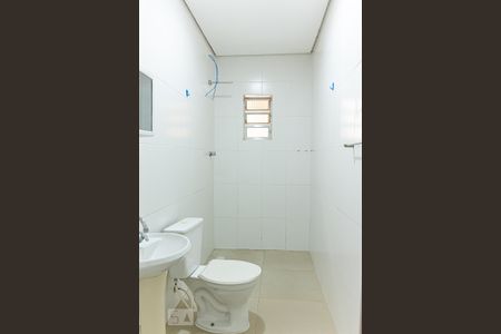 Banheiro de casa para alugar com 1 quarto, 45m² em Jardim Santa Cruz (sacomã), São Paulo