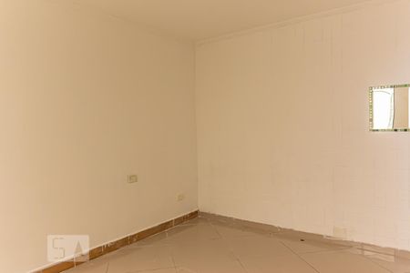 Quarto de casa para alugar com 1 quarto, 45m² em Jardim Santa Cruz (sacomã), São Paulo