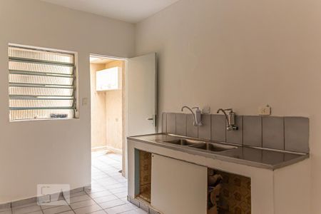 Cozinha de casa para alugar com 1 quarto, 45m² em Jardim Santa Cruz (sacomã), São Paulo