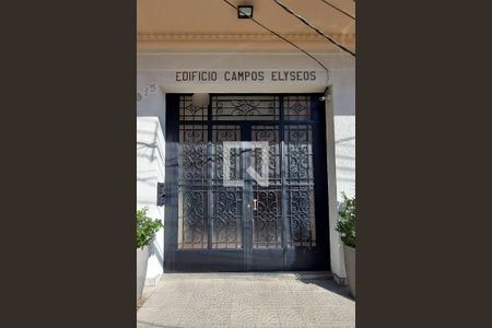 Apartamento à venda com 140m², 3 quartos e sem vaga Apartamento à venda com 140m², 3 quartos e sem vagaFachada