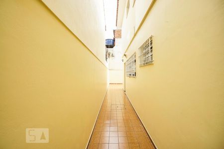 Corredor lateral de casa à venda com 1 quarto, 170m² em Jardim Piqueroby, São Paulo