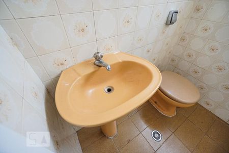 Detalhe lavabo de casa à venda com 1 quarto, 170m² em Jardim Piqueroby, São Paulo