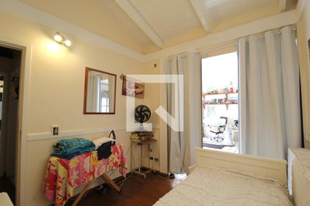 Casa à venda com 220m², 3 quartos e 2 vagasQuarto 2