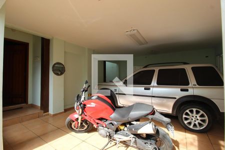Casa à venda com 220m², 3 quartos e 2 vagasGaragem
