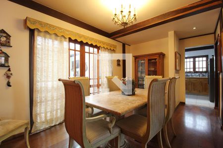 Sala de casa à venda com 3 quartos, 220m² em Vila Nova Conceição, São Paulo