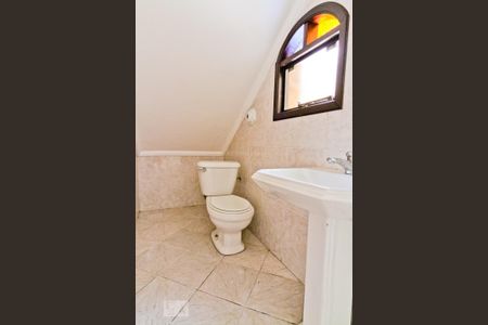Banheiro de Serviço de casa para alugar com 3 quartos, 190m² em Parque Monteiro Soares, São Paulo