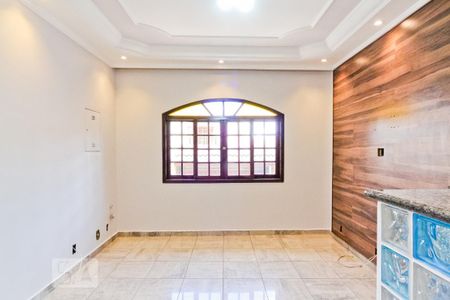 Casa para alugar com 3 quartos, 190m² em Parque Monteiro Soares, São Paulo