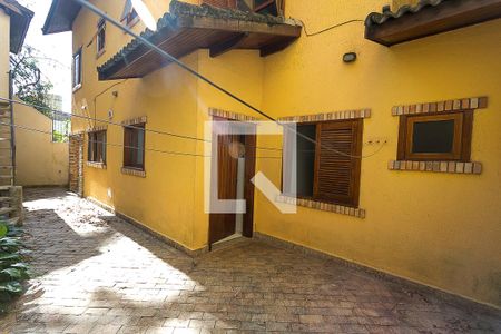 Casa para alugar com 200m², 4 quartos e 3 vagasFachada