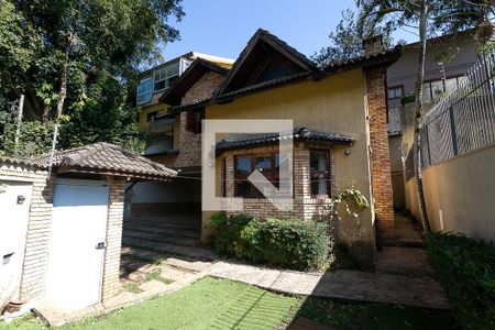 Casa para alugar com 200m², 4 quartos e 3 vagasEntrada