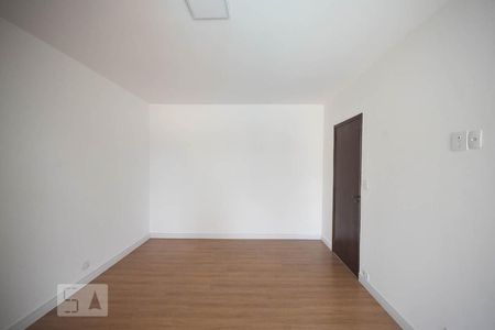 Casa para alugar com 500m², 4 quartos e 6 vagasSuíte 3