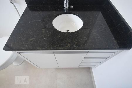 Casa para alugar com 500m², 4 quartos e 6 vagasDetalhe do Banheiro Suíte 3