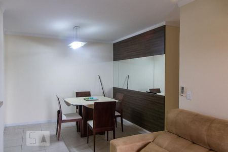 Apartamento para alugar com 80m², 3 quartos e 1 vagaSala