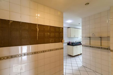 Apartamento à venda com 90m², 2 quartos e 2 vagas Apartamento à venda com 90m², 2 quartos e 2 vagasCozinha