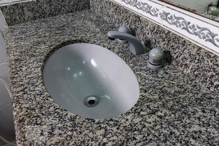 Apartamento à venda com 90m², 2 quartos e 2 vagas Apartamento à venda com 90m², 2 quartos e 2 vagasBanheiro da Suíte 2