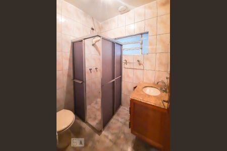 Casa à venda com 152m², 3 quartos e 3 vagas Casa à venda com 152m², 3 quartos e 3 vagasBanheiro