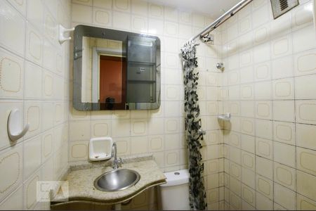 Banheiro de apartamento para alugar com 1 quarto, 25m² em Asa Norte, Brasília