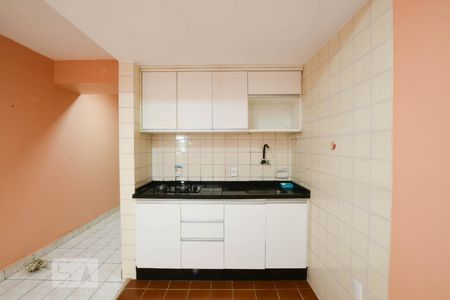 Sala/Cozinha de apartamento para alugar com 1 quarto, 25m² em Asa Norte, Brasília