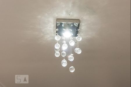 Casa à venda com 530m², 4 quartos e 4 vagas Casa à venda com 530m², 4 quartos e 4 vagasLustre