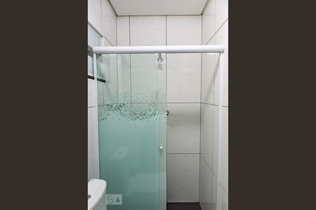 Casa à venda com 530m², 4 quartos e 4 vagas Casa à venda com 530m², 4 quartos e 4 vagasBanheiro de serviço