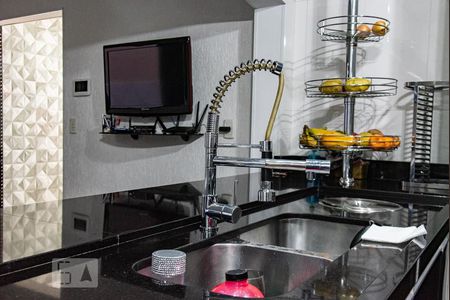 Casa à venda com 530m², 4 quartos e 4 vagas Casa à venda com 530m², 4 quartos e 4 vagasTorneira