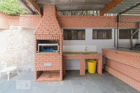 Apartamento à venda com 127m², 2 quartos e 2 vagas Apartamento à venda com 127m², 2 quartos e 2 vagasChurrasqueira