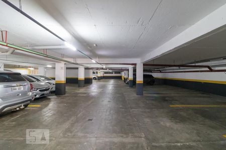 Apartamento à venda com 127m², 2 quartos e 2 vagas Apartamento à venda com 127m², 2 quartos e 2 vagasGaragem