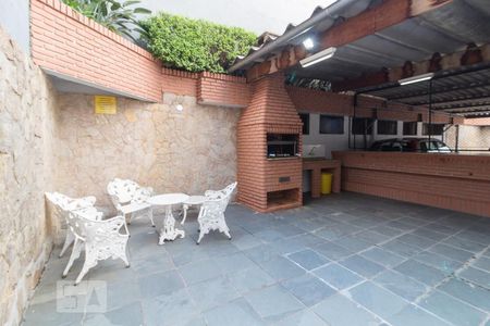 Apartamento à venda com 127m², 2 quartos e 2 vagas Apartamento à venda com 127m², 2 quartos e 2 vagasChurrasqueira