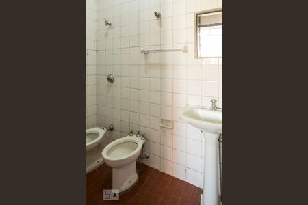 Banheiro de apartamento à venda com 1 quarto, 58m² em Centro, Belo Horizonte