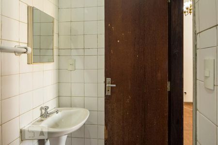 Banheiro de apartamento à venda com 1 quarto, 58m² em Centro, Belo Horizonte