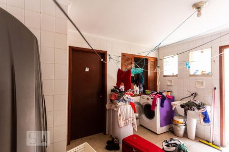 Casa à venda com 450m², 5 quartos e 4 vagasÁrea de Serviço