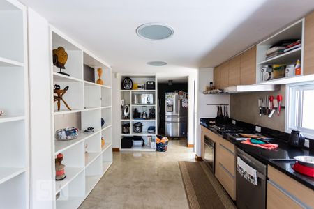 Casa à venda com 450m², 5 quartos e 4 vagasCozinha