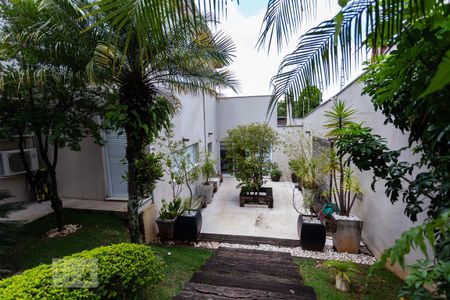 Casa à venda com 450m², 5 quartos e 4 vagasQuintal