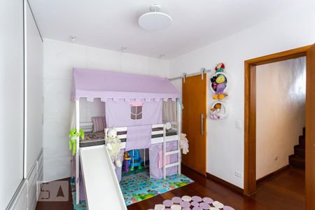Casa à venda com 450m², 5 quartos e 4 vagasSuite