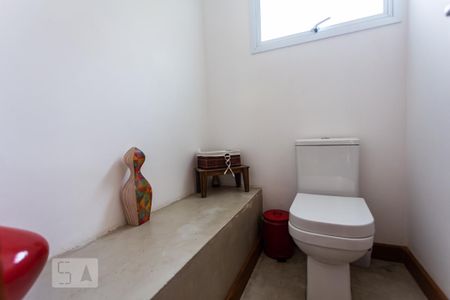 Casa à venda com 450m², 5 quartos e 4 vagasLavabo