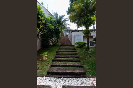 Casa à venda com 450m², 5 quartos e 4 vagasQuintal