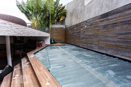 Casa à venda com 450m², 5 quartos e 4 vagasPiscina