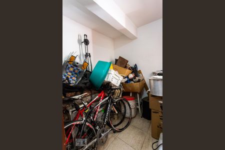 Casa à venda com 450m², 5 quartos e 4 vagasQuarto de Serviço