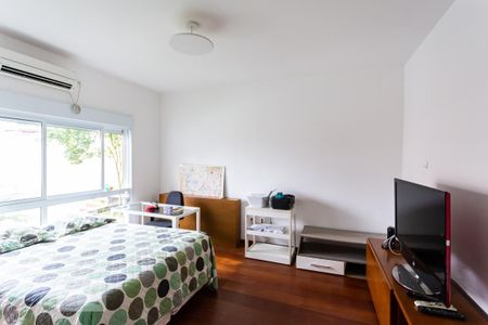 Casa à venda com 450m², 5 quartos e 4 vagasSuite 3