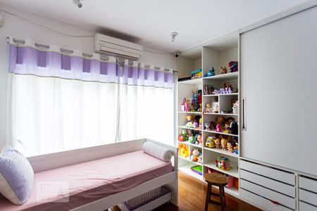 Casa à venda com 450m², 5 quartos e 4 vagasSuite