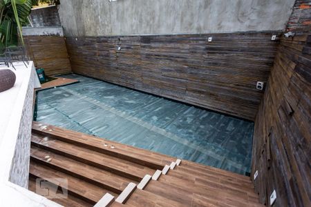 Casa à venda com 450m², 5 quartos e 4 vagasPiscina