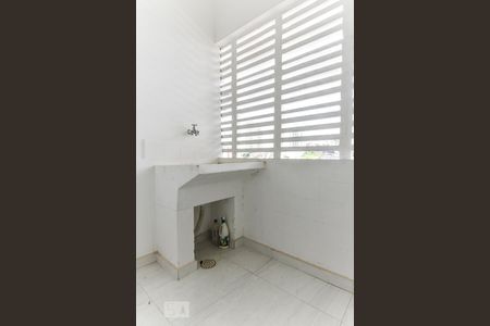 Apartamento para alugar com 59m², 2 quartos e sem vaga Apartamento para alugar com 59m², 2 quartos e sem vagaLavanderia