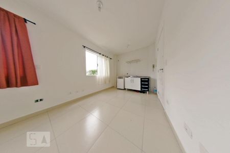 Cozinha de kitnet/studio para alugar com 1 quarto, 32m² em Água Verde, Curitiba