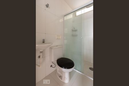 Banheiro de apartamento para alugar com 1 quarto, 34m² em Vila Buarque, São Paulo