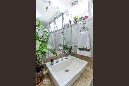 Apartamento à venda com 143m², 3 quartos e 1 vagaBanheiro da suíte