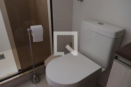 Banheiro de kitnet/studio para alugar com 1 quarto, 31m² em Centro, São Leopoldo